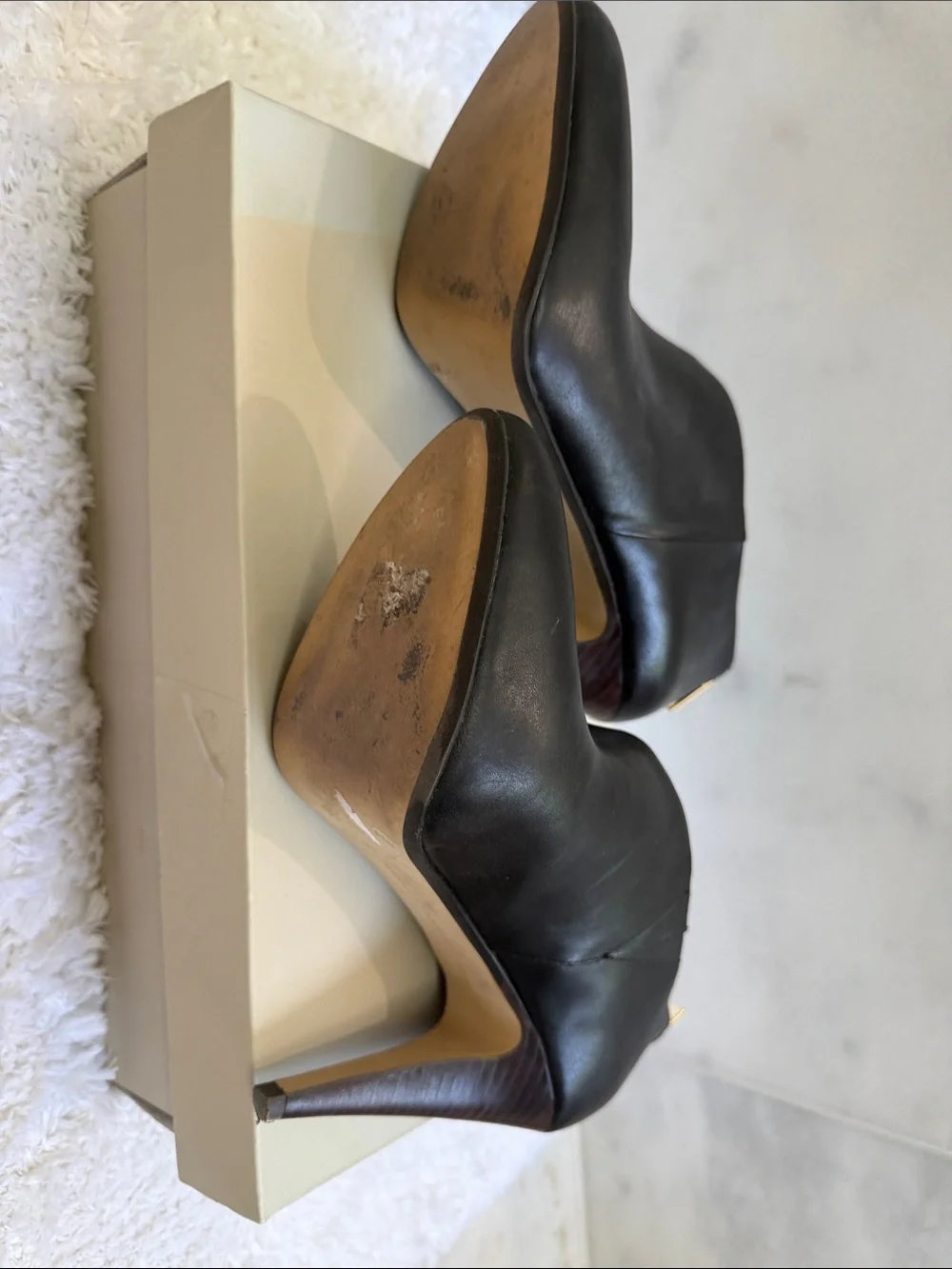 Banana Republic toe ankle upper